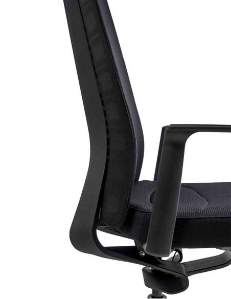 Крісло INTERSTUHL PURE PU213 BLACK MESH