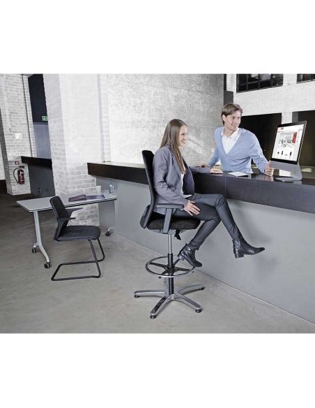 Крісло INTERSTUHL EVERY EV216 для оператора