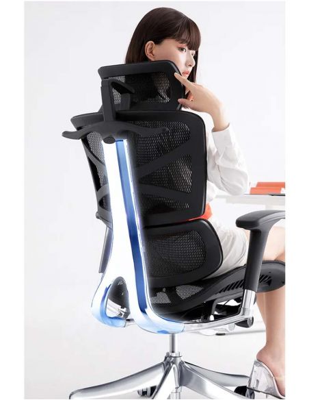 Крісло HOOKAY SHARP BLACK для керівника, ергономічне