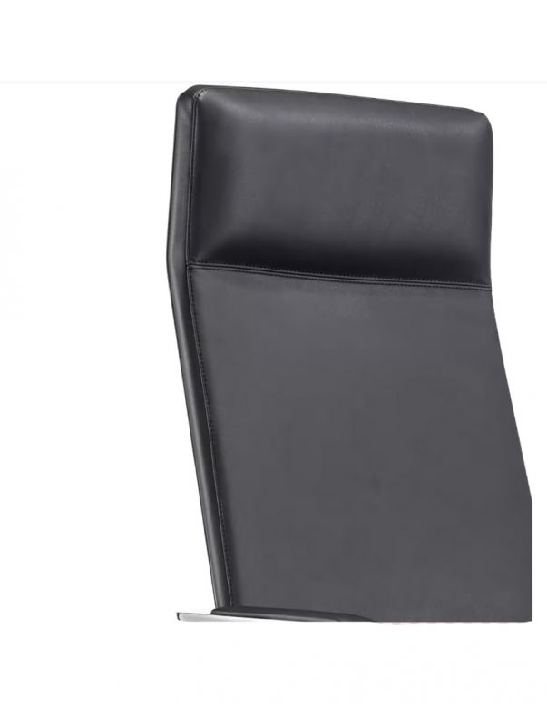 Крісло A1811 BL для керівника, чорне,...