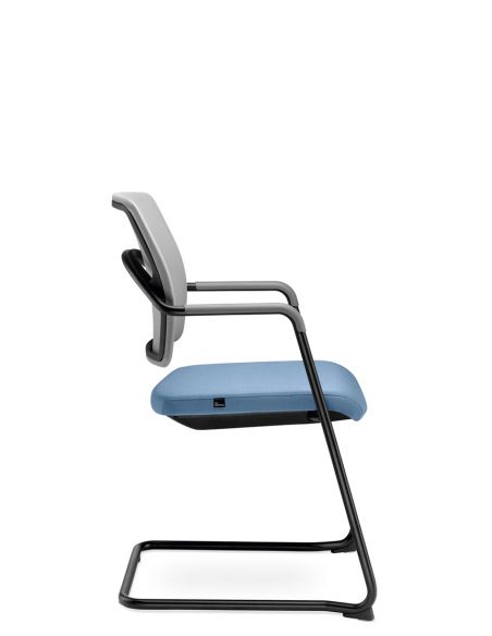 Крісло LD SEATING ARCUS 250-Z-N1 для відвідувачів, на полозах