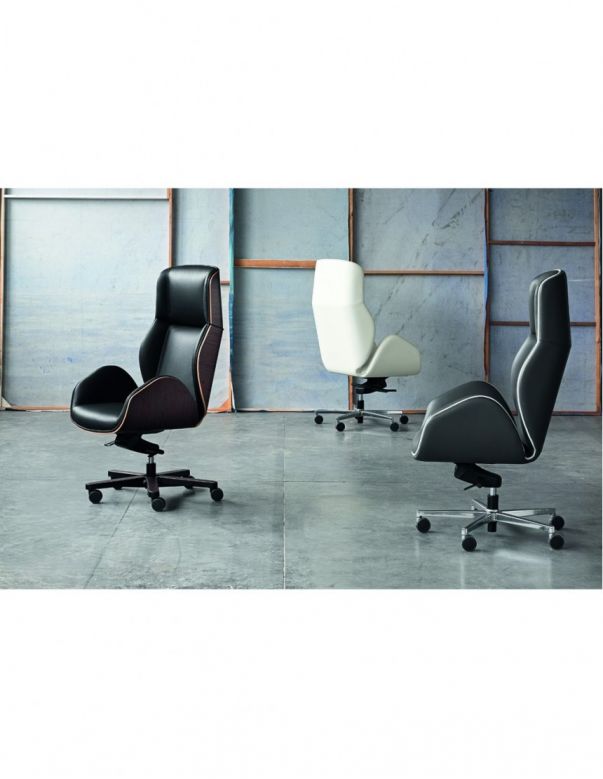 Крісло VAGHI SUONI LUX для керівника,...