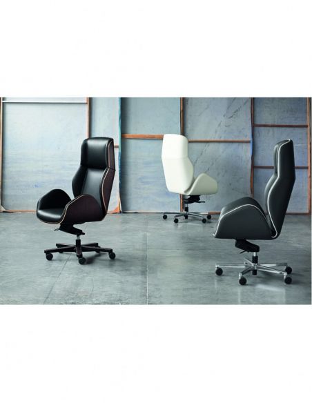 Крісло VAGHI SUONI LUX для керівника, шкіряне