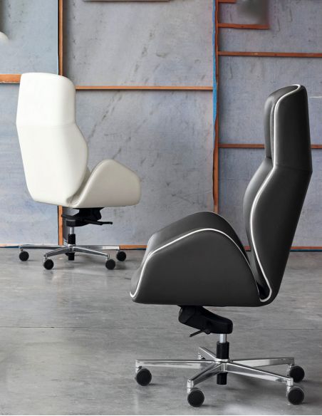 Крісло VAGHI SUONI для керівника, шкіряне