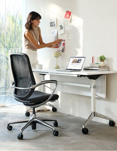 Конференц-крісло KRESLALUX HIME HM02P