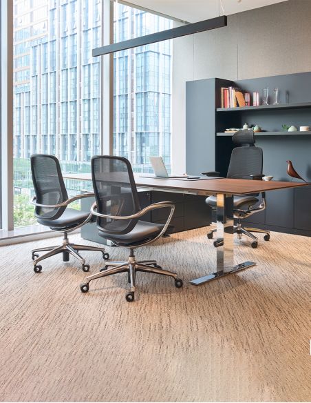 Конференц-крісло KRESLALUX HIME HM02P