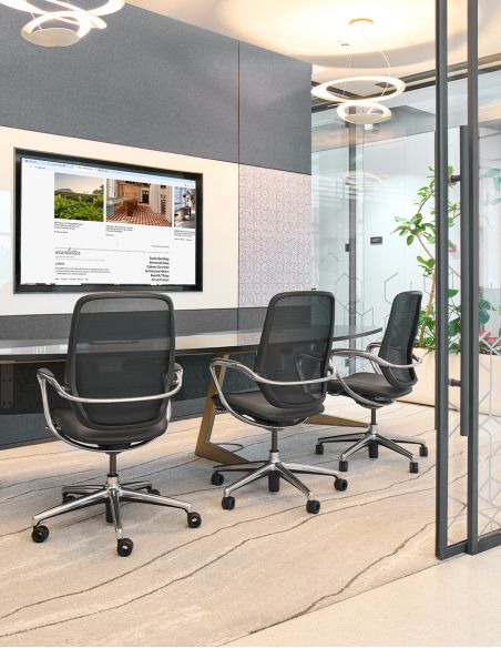 Конференц-крісло KRESLALUX HIME HM02P