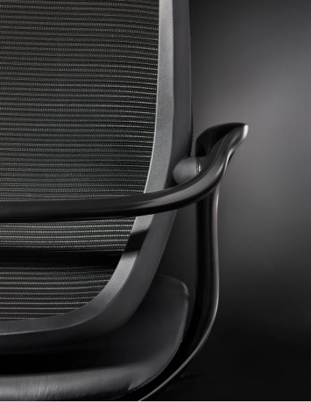 Конференц-крісло KRESLALUX HIME HM02B