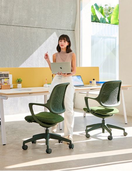 Крісло KRESLALUX NIRO-D01 BLACK, для відвідувача