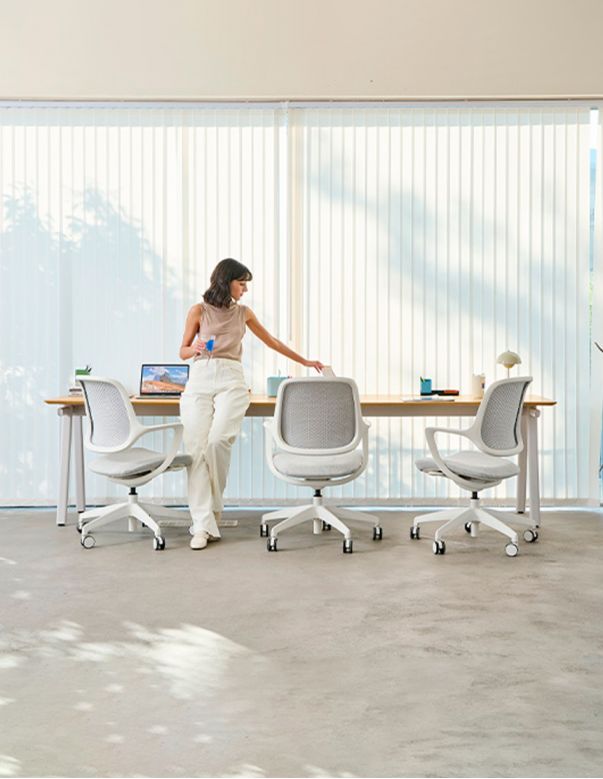 Крісло KRESLALUX NIRO-D02 WHITE, для...