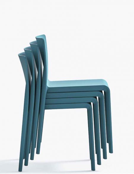 Стілець PEDRALI VOLT 670 Блакитний
