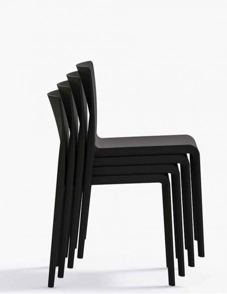 Стілець PEDRALI VOLT 670 Чорний