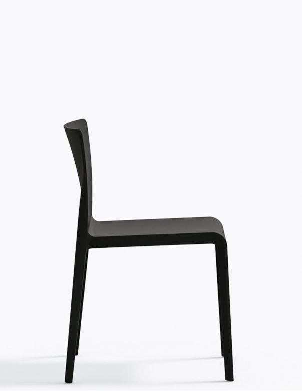 Стілець PEDRALI VOLT 670 Чорний