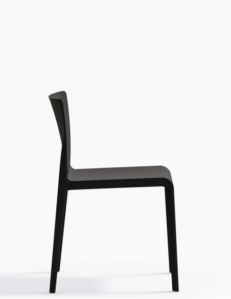 Стілець PEDRALI VOLT 670 Чорний