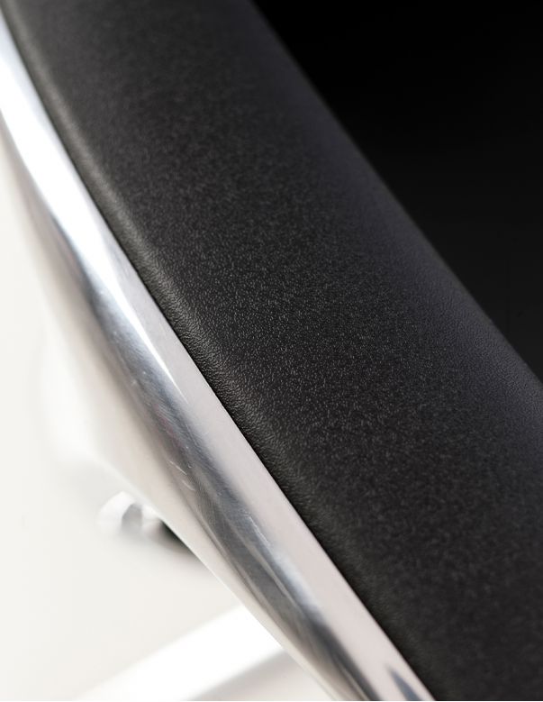 Крісло KRESLALUX 9184 BLACK для...