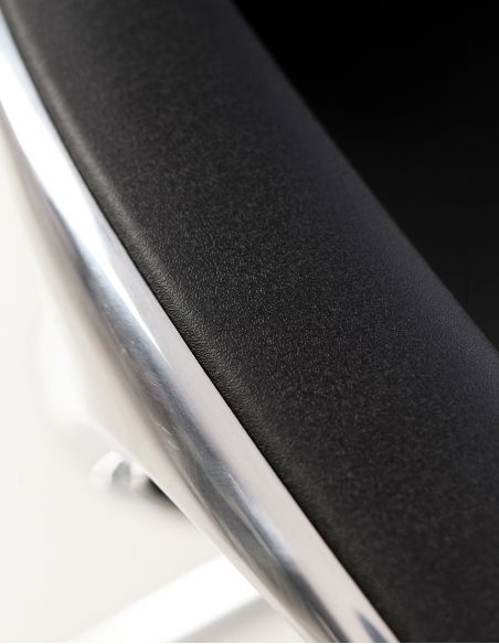 Крісло KRESLALUX 9184 BLACK для керівника, шкіряне