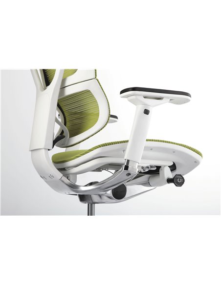 Крісло COMFORT SEATING MIRUS-IOO (IOO-WA-MDHAM) зелене