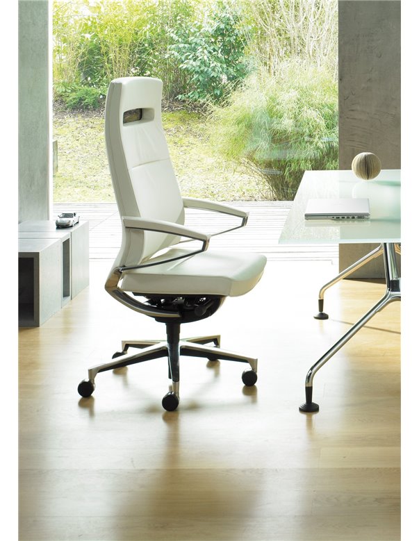 Крісло KLOBER CENTEO для керівника біле