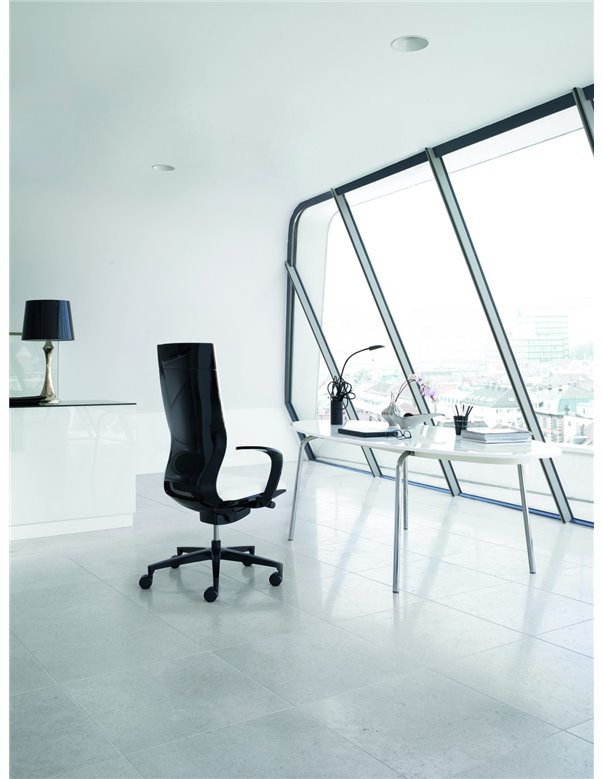 Крісло KLOBER MOTEO STYLE для керівника преміум класу