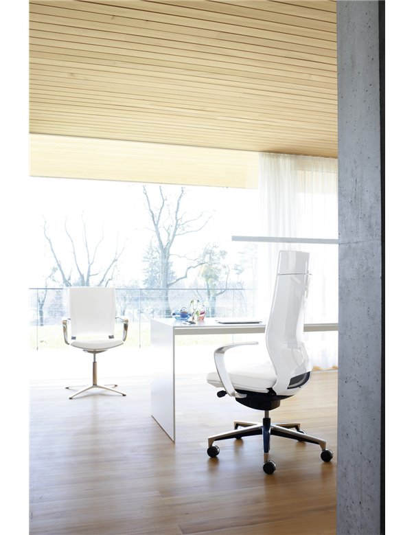 Крісло KLOBER MOTEO STYLE для керівника преміум класу