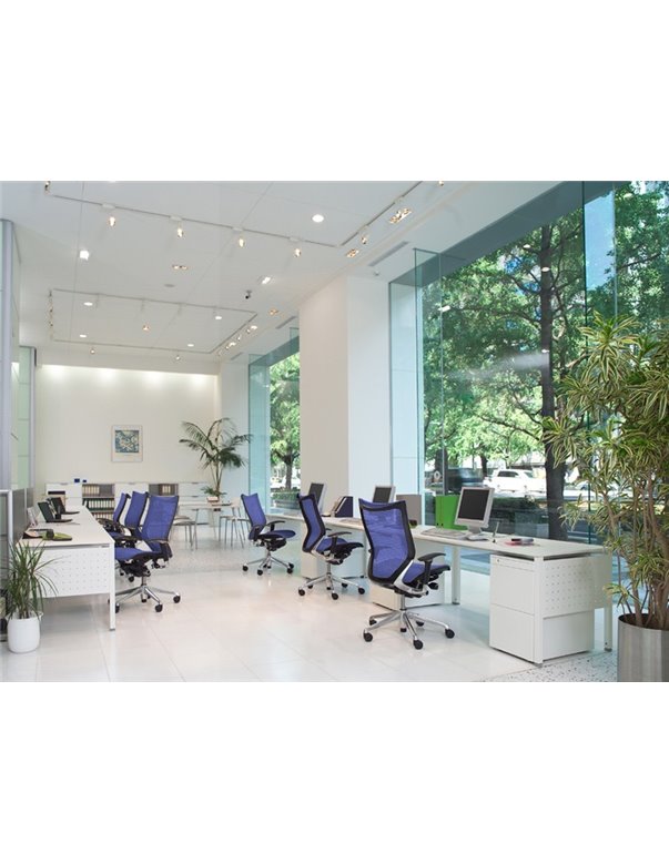 Крісло Okamura CP ергономічне, з підголовником та підлокітниками