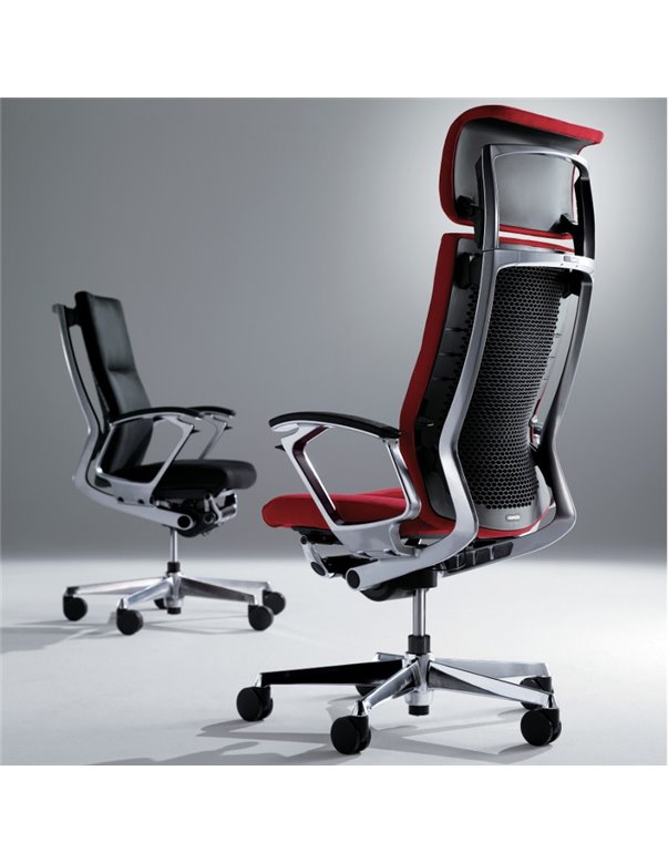 Крісло Okamura Duke для керівника преміум класу шкіряне