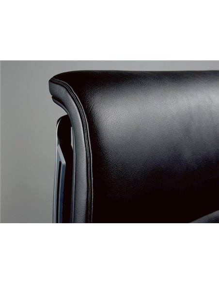 Крісло Okamura Duke для керівника преміум класу шкіряне