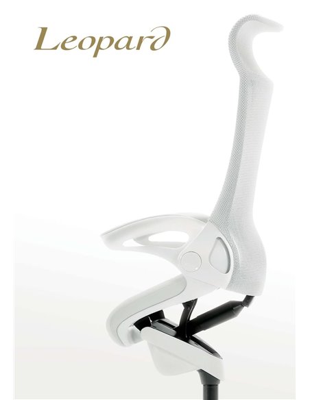 Крісло Okamura Leopard роботизоване на колесах