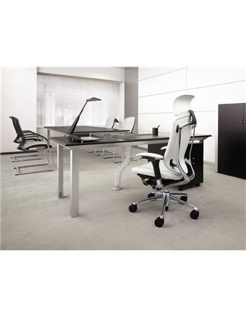 Крісло Okamura Contessa для керівника шкіряне з підголовником 2