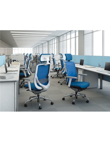 Крісло Okamura Zephyr Light ергономічне для персоналу c підголовником