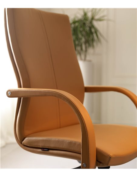 Крісло QUINTI SEDUTE AURORA для керівника, шкіряне