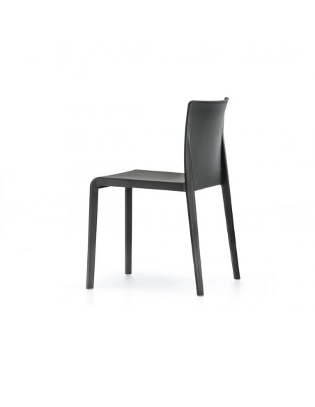 Стілець PEDRALI VOLT 670 Чорний