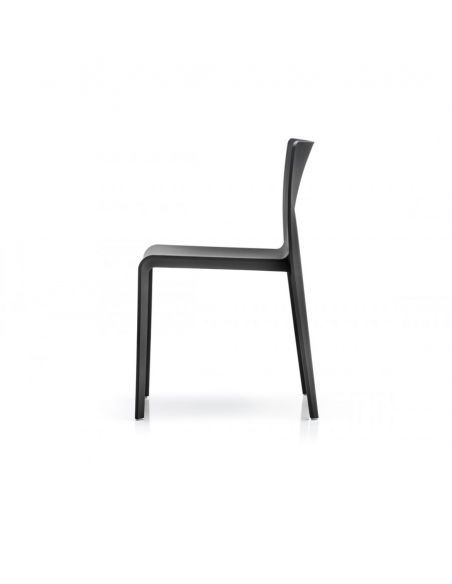 Стілець PEDRALI VOLT 670 Чорний