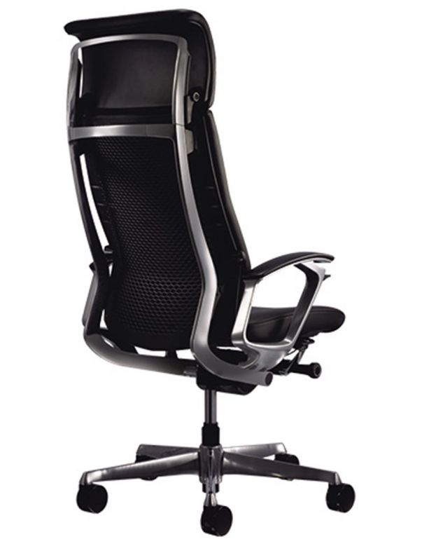 Крісло Okamura Duke для керівника...