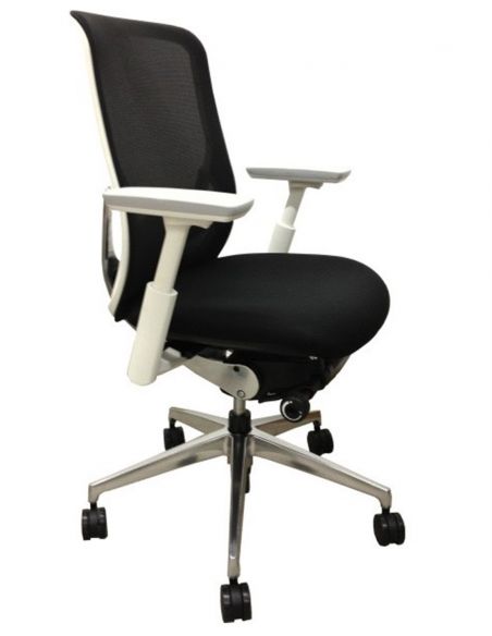 Крісло Zephyr Light Okamura ергономічне для персоналу без підголівника