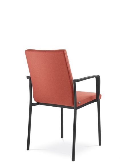 Крісло LD SEATING SEANCE CARE 070, на ніжках, для відвідувачів