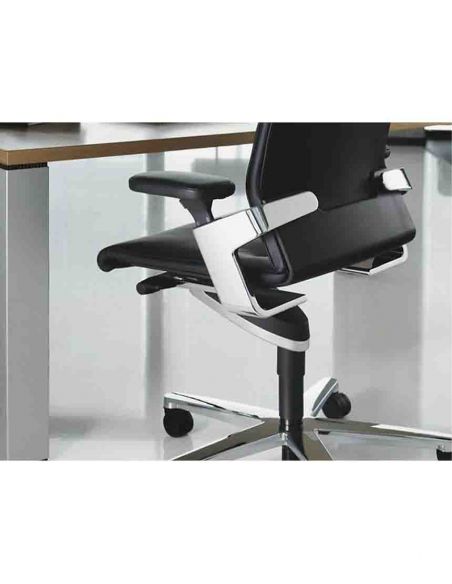 Крісло керівника WILKHAHN ON 175/71 шкіряне