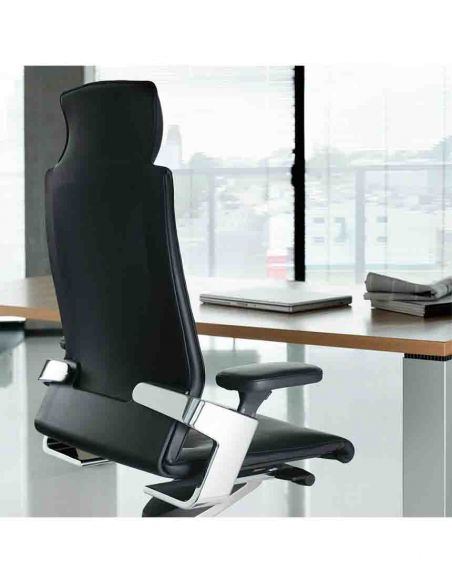 Крісло керівника WILKHAHN ON 175/71 шкіряне